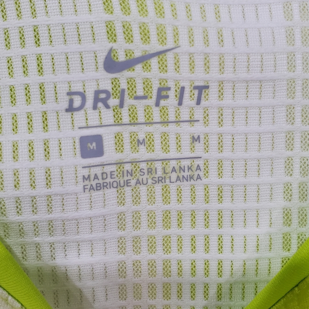 🆕️ Nike Instacool Tee - Picture 4 of 6